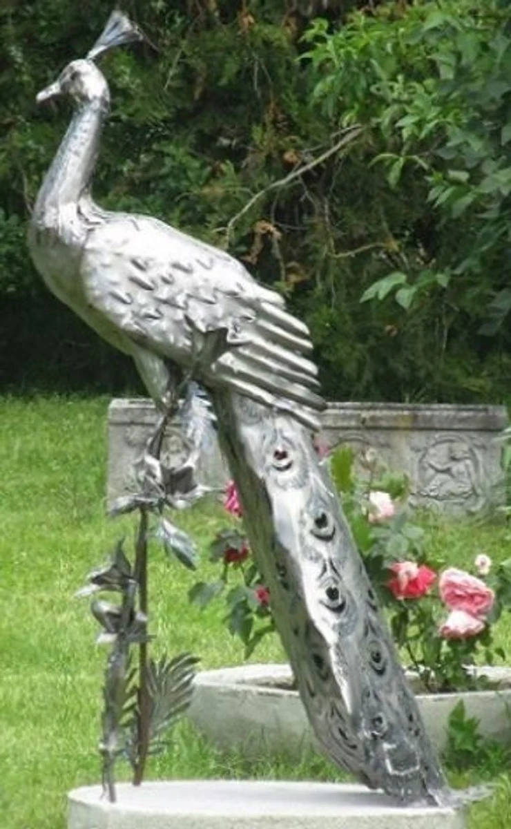 Casa Padrino Gartendeko Skulptur Pfau Silber 50 x 75 x H. 118 cm - Elegante Edelstahl Gartendeko Figur - Wetterbeständige Gartenfigur