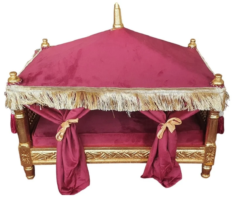 Casa Padrino Barock Hundebett Bordeauxrot / Gold - Handgefertigtes Antik Stil Hundebett - Prunkvolle Hunde Möbel im Barockstil - Antik Stil Tiermöbel - Barock Tiermöbel