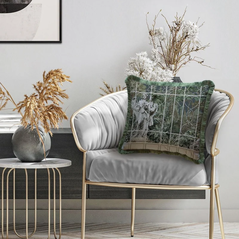 Casa Padrino Luxus Barock Deko Kissen Skulptur Grau / Braun / Grün 45 x 45 cm - Bedrucktes Samt Kissen mit Fransen - Luxus Barock Deko Accessoires