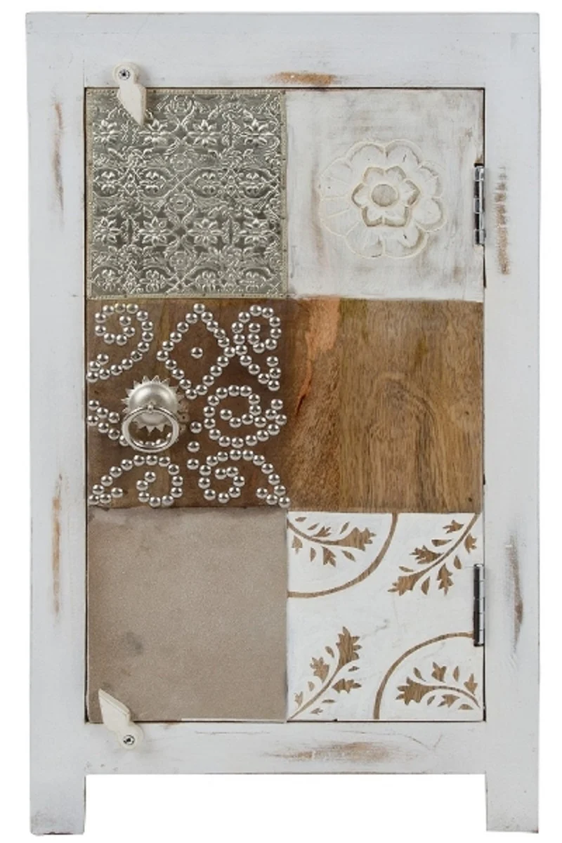 Casa Padrino Landhausstil Shabby Chic Kommode Antik Weiß / Mehrfarbig 40 x 32 x H. 70 cm - Kleiner Landhausstil Schrank mit Tür