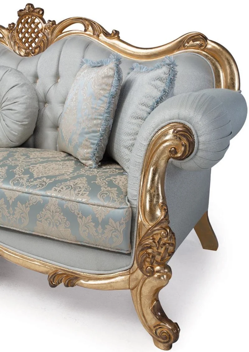 Casa Padrino Luxus Barock Wohnzimmer Sofa mit dekorativen Kissen Hellblau / Türkis / Gold 222 x 82 x H. 120 cm - Barock Wohnzimmermöbel