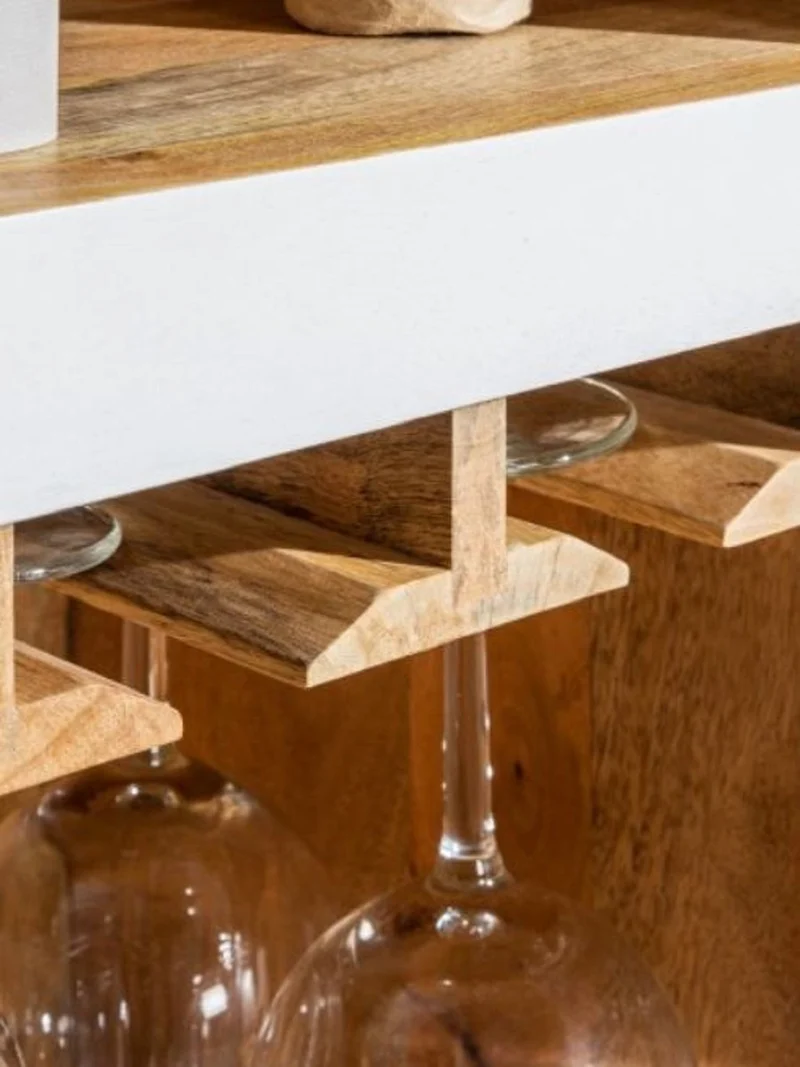 Casa Padrino Landhausstil Weinschrank Weiß / Naturfarben 72 x 40 x H. 196 cm - Handgefertigter Massivholz Barschrank - Barmöbel im Landhausstil
