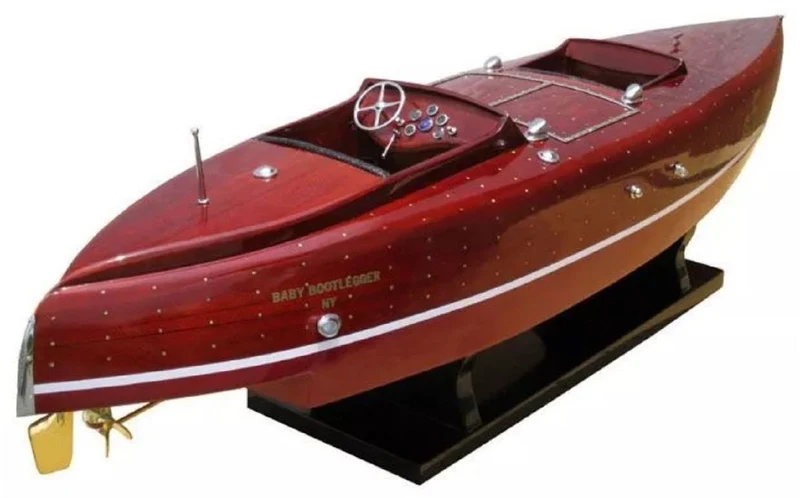 Casa Padrino Luxus Deko Speedboot Baby Bootlegger mit Massivholz Ständer Rot / Weiß 90 x 30 x H. 20 cm - Handgefertigtes Deko Boot - Holzboot - Modellboot - Rennboot - Luxus Deko Accessoires
