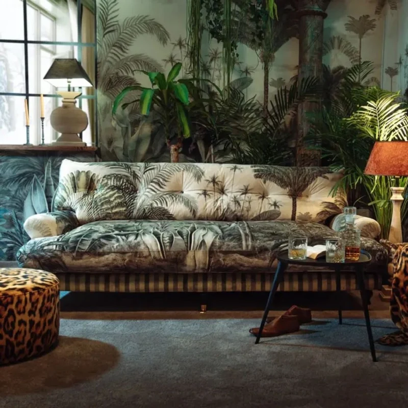 Casa Padrino Luxus Samt Sofa Grün / Mehrfarbig / Schwarz / Messing 200 x 100 x H. 87 cm - Wohnzimmer Sofa - Hotel Sofa - Wohnzimmer Möbel - Hotel Möbel - Luxus Möbel - Wohnzimmer Einrichtung