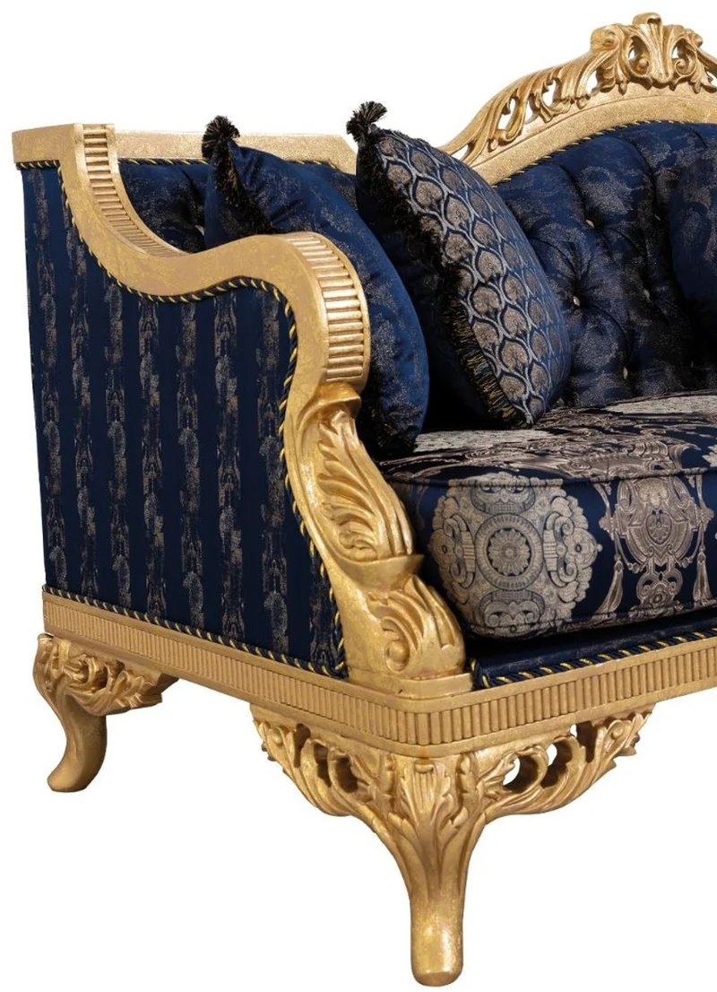 Casa Padrino Luxus Barock Wohnzimmer Set Dunkelblau / Gold - 2 Sofas & 2 Sessel & 1 Couchtisch - Prunkvolle Barock Wohnzimmer Möbel