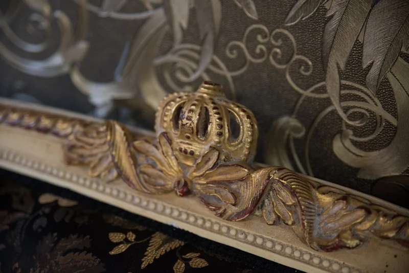 Pompöös by Casa Padrino Barock Wohnzimmer Set Creme / Oliv mit goldenem Muster - Pompööse Barock Wohnzimmermöbel designed by Harald Glööckler