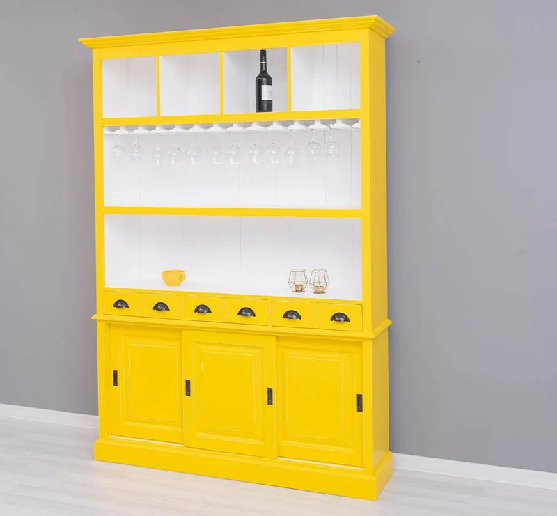 Großer Buffetschrank aus Massivholz mit Glashalterungen in verschiedenen Farben