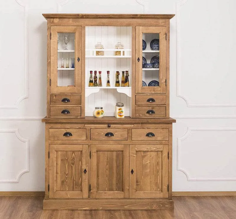 Küchen- und Buffetschrank aus Massivholz im Landhausstil