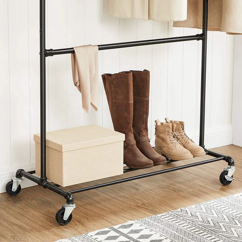 SONGMICS – Schwerlast-Kleiderständer auf Rollen, 2 Kleiderstangen, bis 110 kg, 130 × 49 × 198 cm, Schwarz