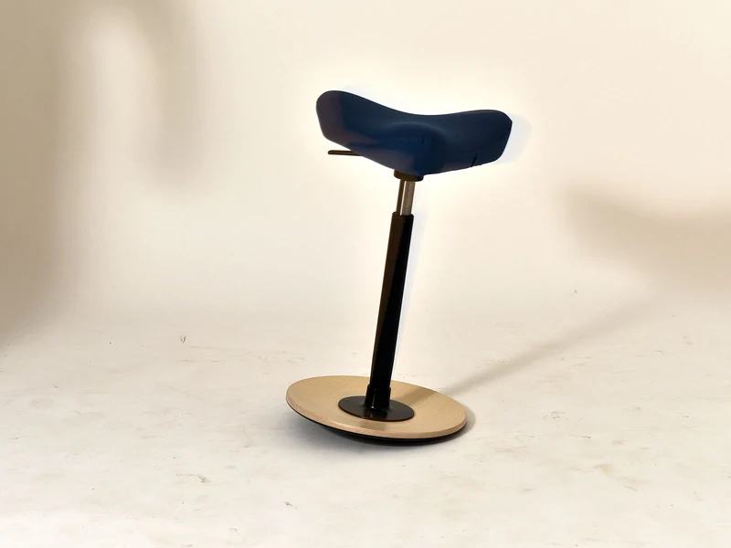 Hocker Move mit Sattelsitz