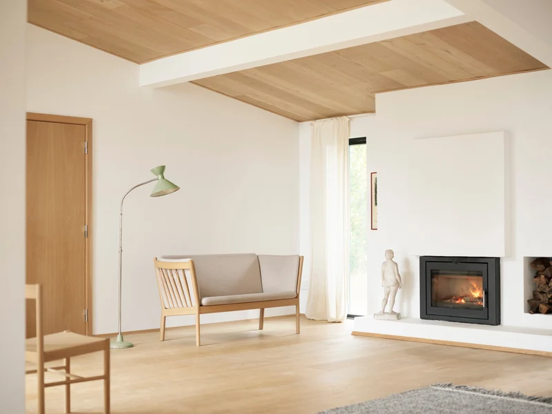 J148 Sofa
