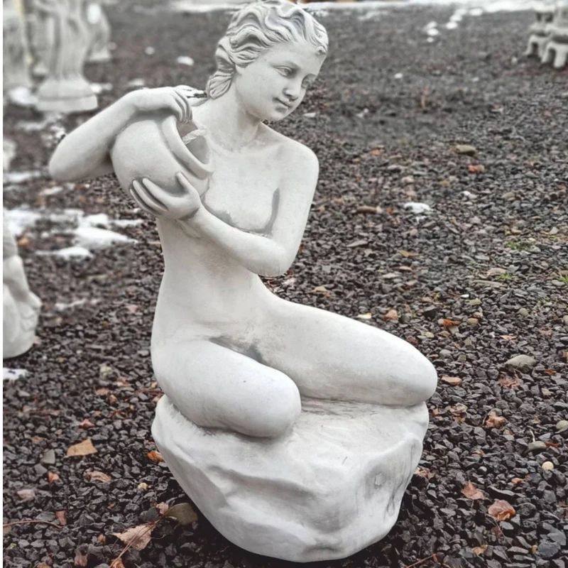 Casa Padrino Jugendstil Wasserspeier Skulptur Frau mit Krug Grau H. 72 cm - Garten Deko