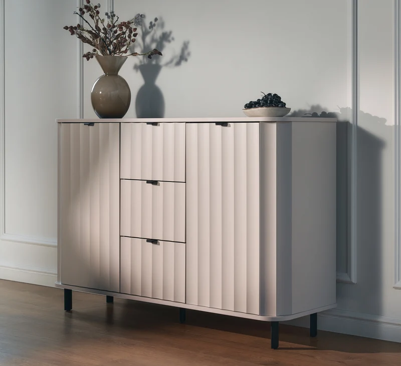 Novado Zweitürige Kommode mit drei Schubladen, 137 cm, Kaschmir