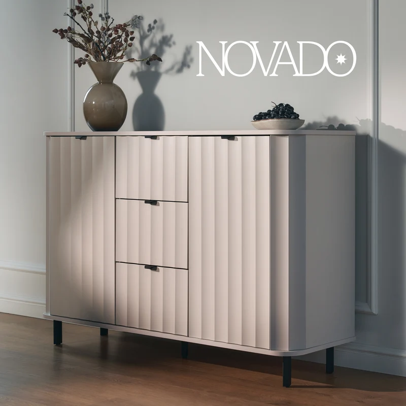 Novado Einzeltür-Kommode mit drei Schubladen, 111 cm, Kaschmir