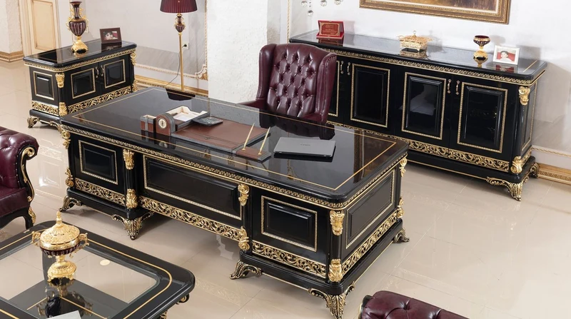 Casa Padrino Luxus Barock Büromöbel Set Bordeauxrot / Schwarz / Gold - 1 Barock Schreibtisch & 1 Barock Chesterfield Bürostuhl mit edlem Kunstleder - Prunkvolle Barock Büromöbel