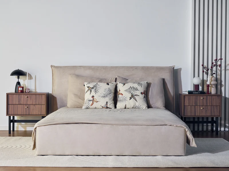 Polsterbett 180x200 cm Softie mit Stauraum, beige, wasserabweisender Samt, Metallrahmen