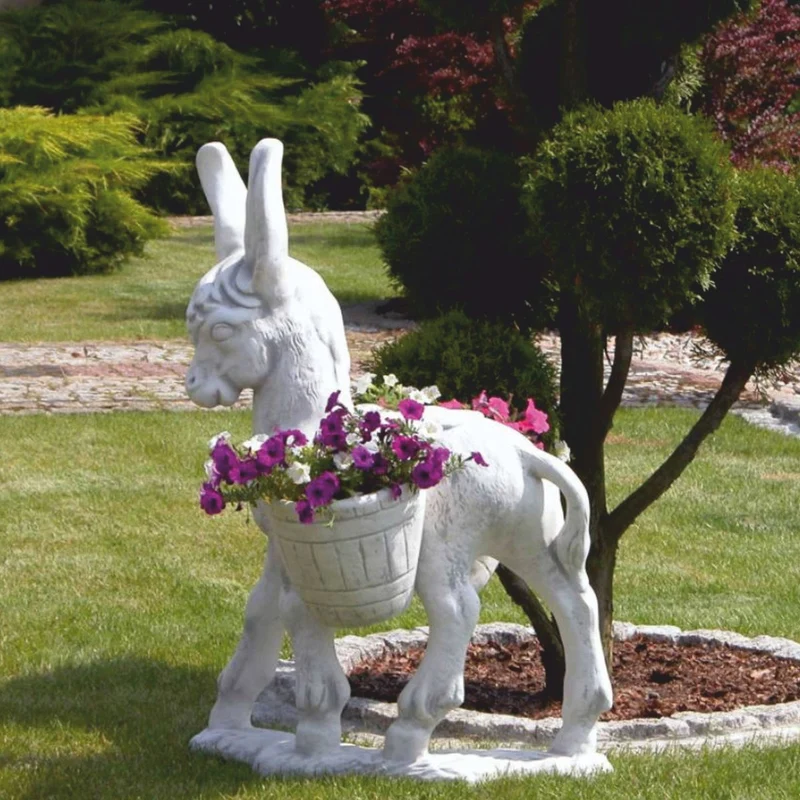 Casa Padrino Garten Deko Skulptur Esel mit Blumenkörben Weiß / Grau H. 86 cm - Garten Figur - Garten & Terrassen Deko Accessoires