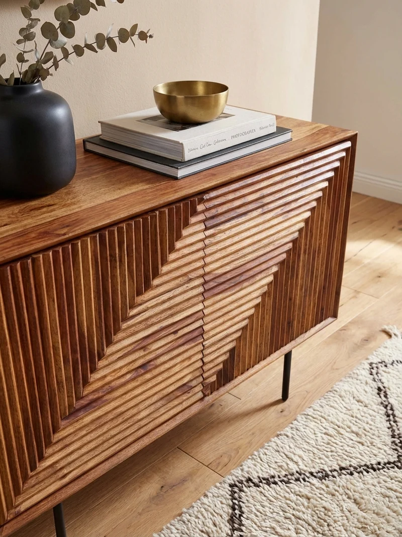 Sideboard – "Harmony", Massivholz mit Metalldetails, viel Stauraum
