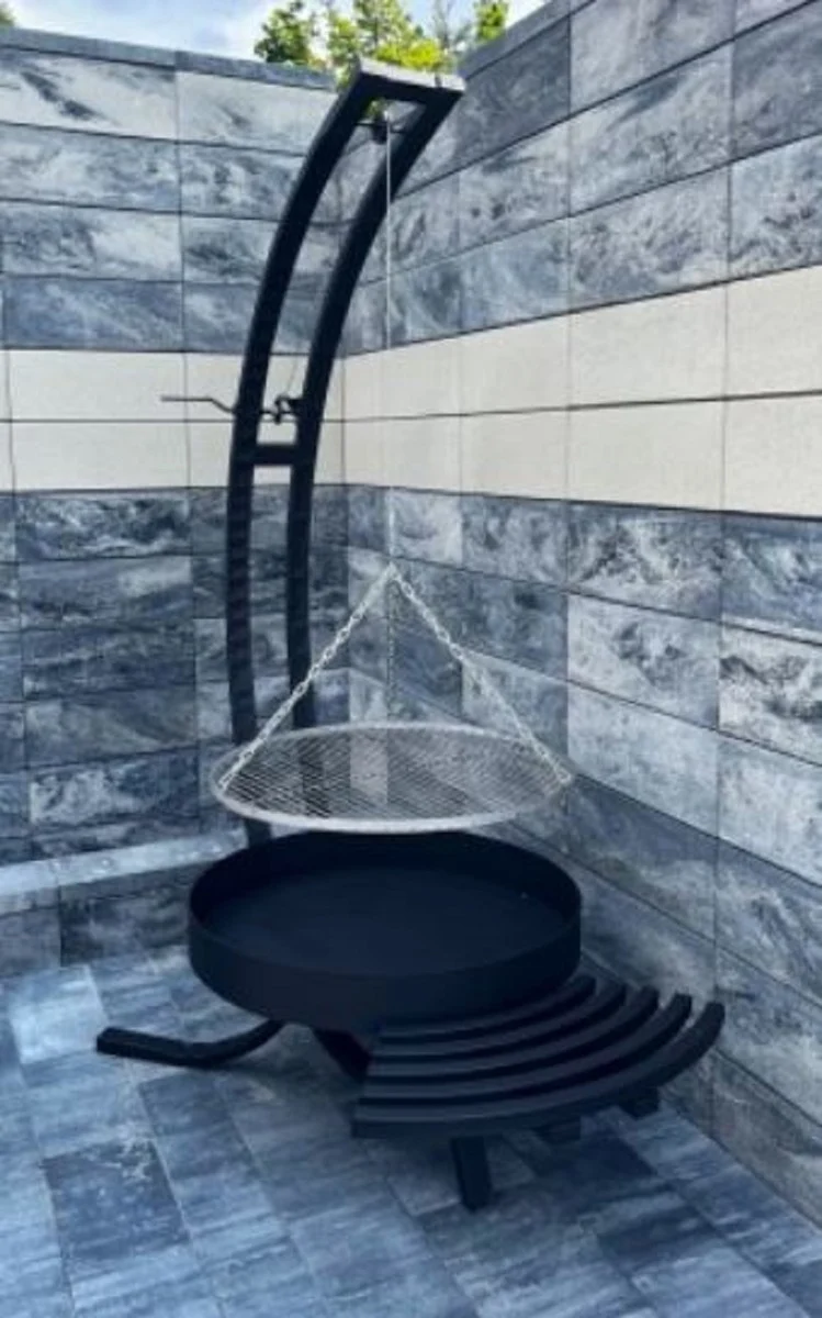Casa Padrino Luxus Metall Schwenkgrill Schwarz / Silber 80 x 70 x H. 190 cm