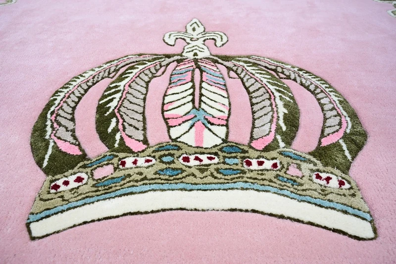 Pompöös by Casa Padrino Luxus Barock Teppich Krone von Harald Glööckler Rosa - Verschiedene Größen