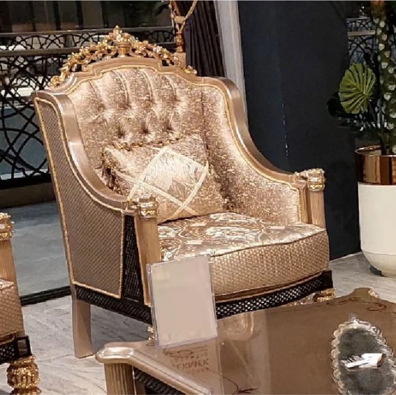 Casa Padrino Luxus Barock Wohnzimmer Set Gold / Schwarz / Grau / Gold - 2 Barock Sofas & 2 Barock Sessel & 1 Barock Couchtisch - Luxus Wohnzimmer Möbel im Barockstil - Barock Möbel
