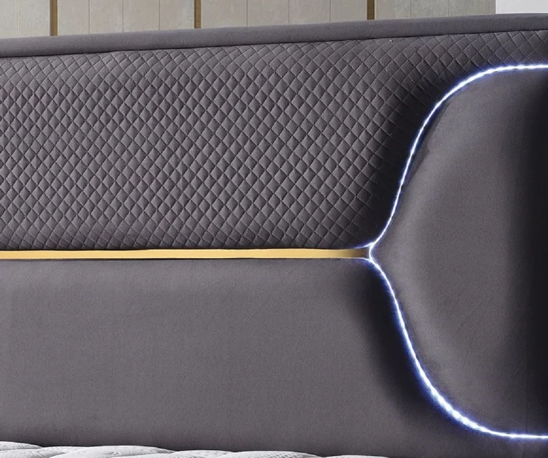Casa Padrino Luxus Doppelbett Lila / Weiß / Gold 180 x 200 cm - Massivholz Bett mit LED Beleuchtung und Matratze - Schlafzimmer Möbel - Hotel Möbel - Luxus Möbel - Luxus Einrichtung