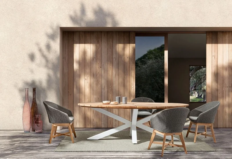 Casa Padrino Luxus Gartentisch Naturfarben / Weiß 240 x 110 x H. 77 cm - Ovaler Esstisch mit Teakholz Tischplatte - Garten & Terrassen Tisch - Luxus Garten & Terrassen Möbel