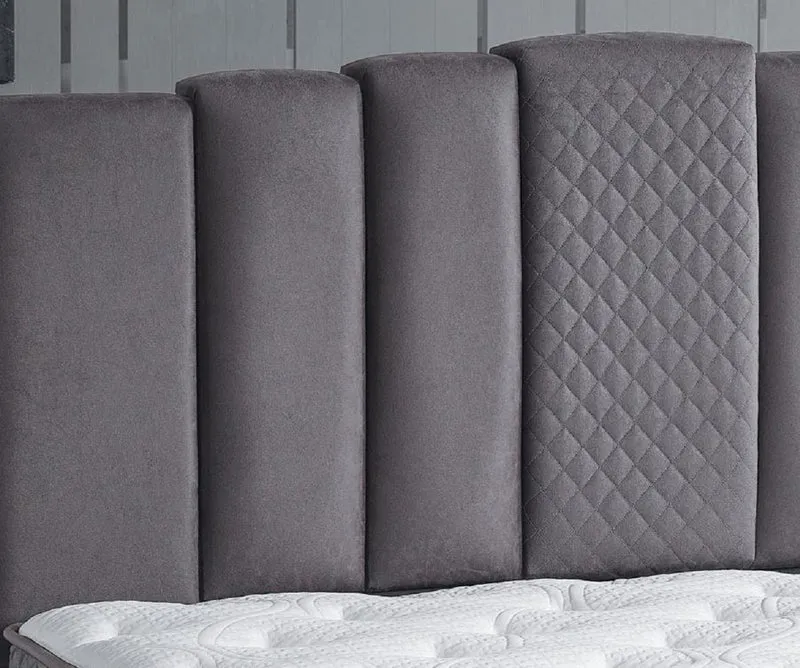 Casa Padrino Luxus Doppelbett Grau / Weiß / Silber 180 x 200 cm - Massivholz Bett mit Kopfteil und Matratze - Schlafzimmer Möbel - Hotel Möbel - Luxus Möbel - Luxus Einrichtung