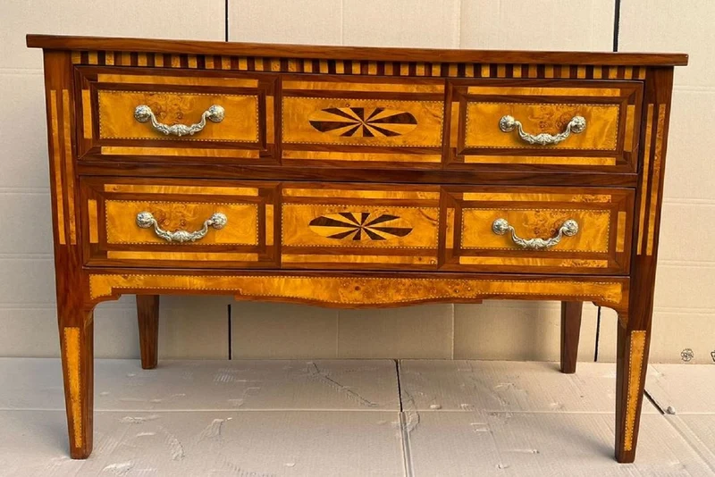 Casa Padrino Biedermeier Kommode mit 2 Schubladen Braun / Naturfarben / Silber - Handgefertigte Massivholz Kommode - Biedermeier Schlafzimmer Möbel