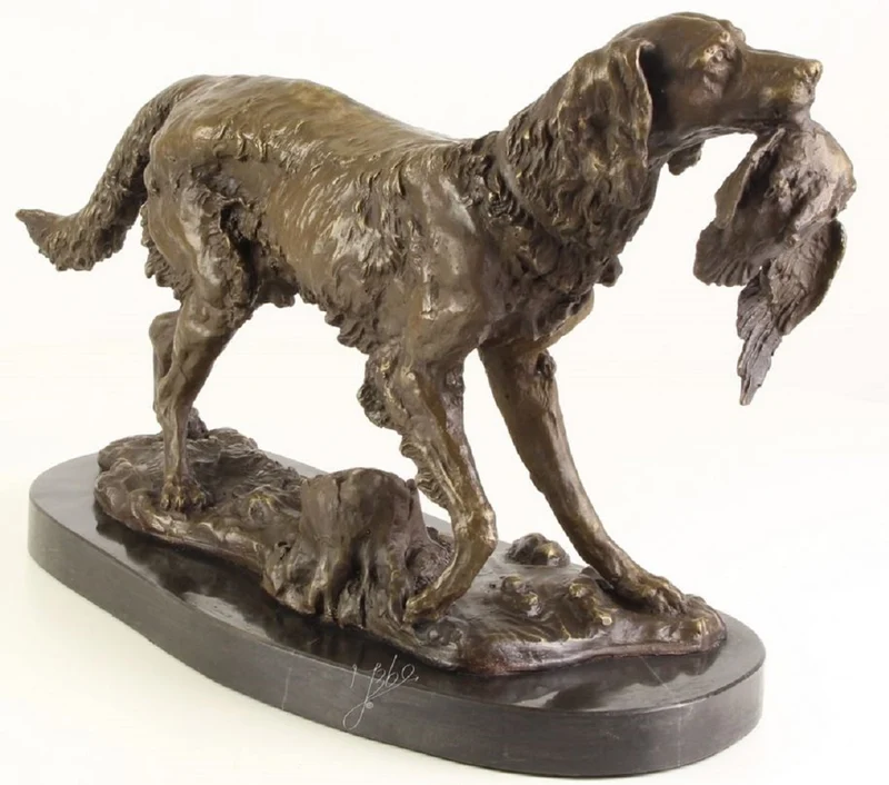 Casa Padrino Luxus Bronze Skulptur Jagdhund Bronze / Gold / Schwarz H. 28 cm - Bronzefigur mit Marmorsockel