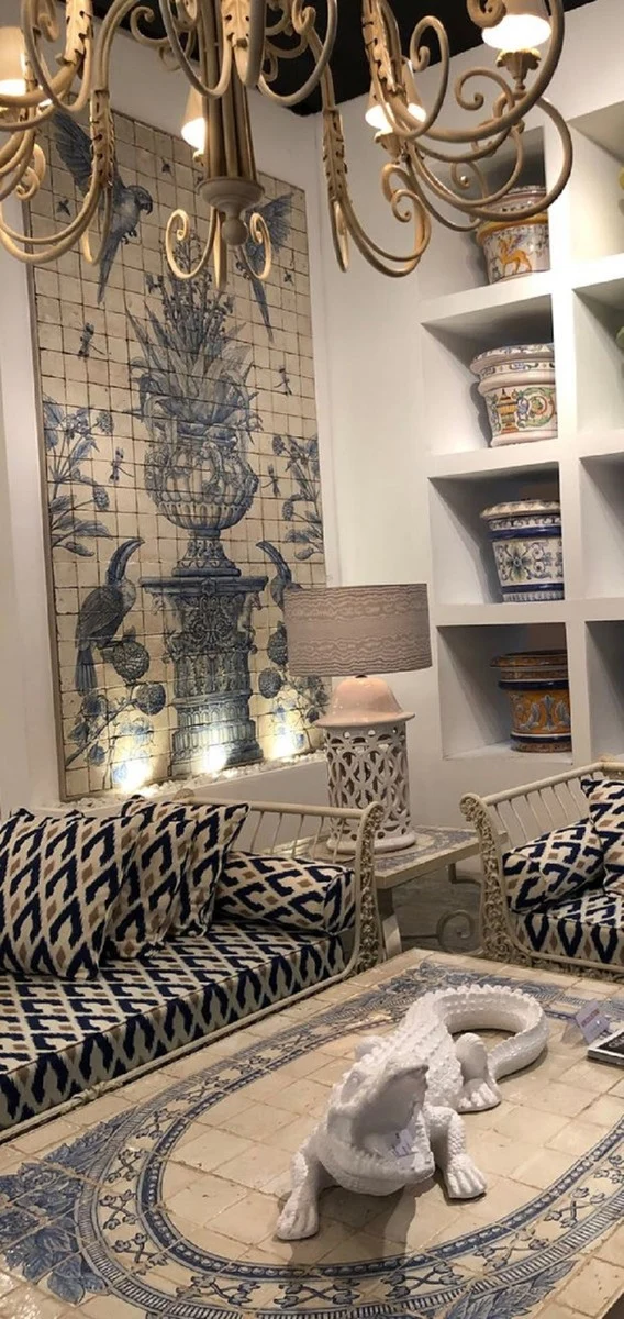 Casa Padrino Luxus Barock Schmiedeeisen Möbel Set Weiß / Blau / Gold - 1 Luxus Sofa & 2 Luxus Sessel & 1 Luxus Couchtisch - Wohnzimmer Möbel - Garten Möbel - Hotel Möbel - Luxus Barock Möbel