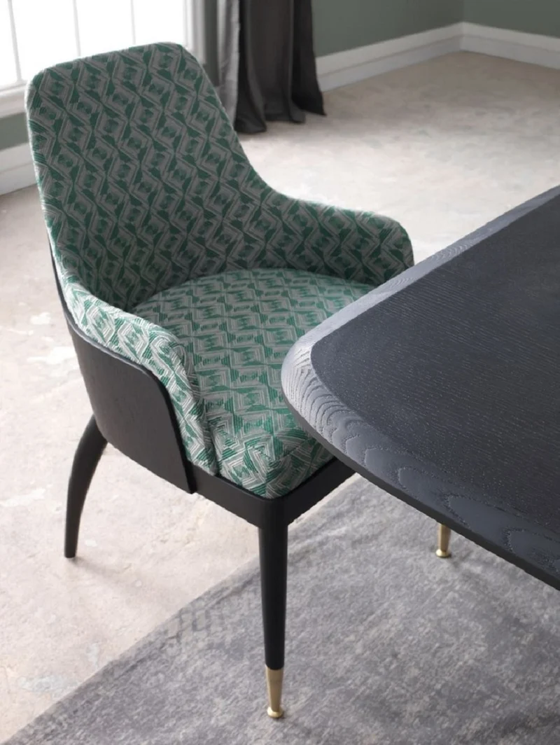 Casa Padrino Luxus Esszimmer Set Grün Muster / Schwarz / Messing - 1 Luxus Esstisch & 8 Luxus Esszimmerstühle - Esszimmer Möbel - Luxus Möbel - Luxus Kollektion