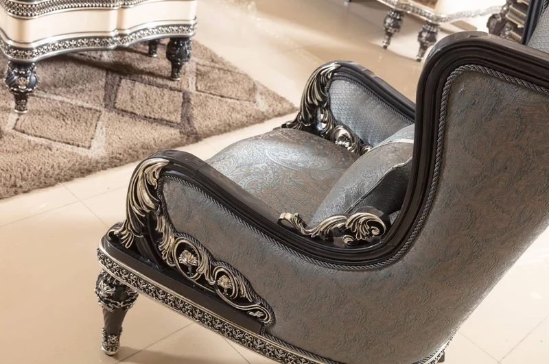 Casa Padrino Luxus Barock Sessel Hellblau / Schwarz / Gold - Handgefertigter Barockstil Wohnzimmer Sessel mit elegantem Muster - Barock Wohnzimmer Möbel - Edel & Prunkvoll