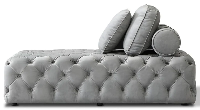 Casa Padrino Luxus Chesterfield Samt Chaiselongue mit 3 Kissen Grau 162 x 90 x H. 65 cm - Chesterfield Möbel - Wohnzimmer Möbel