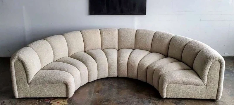 Casa Padrino Luxus Sofa Beige 330 x 170 x H. 76 cm - Gebogenes Wohnzimmer Sofa - Halbrundes Sofa - Wohnzimmer Möbel - Hotel Möbel - Luxus Möbel - Luxus Einrichtung - Wohnzimmer Einrichtung