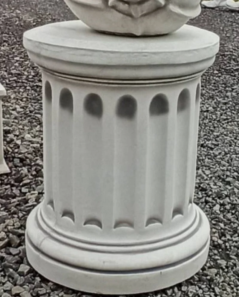 Casa Padrino Barock Sockel Grau Ø 48 x H. 59 cm - Prunkvoller Gartensockel im Barockstil - Runder Gartendeko Stein Sockel - Barock Garten & Terrassen Deko Accessoires
