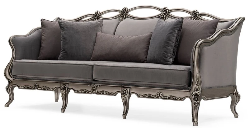 Casa Padrino Luxus Barock Wohnzimmer Sofa Grau / Silber - Handgefertigtes Barockstil Sofa mit dekorativen Kissen - Luxus Wohnzimmer Möbel im Barockstil - Barock Möbel - Edel & Prunkvoll