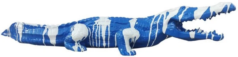 Casa Padrino Luxus Deko Skulptur Krokodil Blau / Weiß 108 cm - Wetterbeständige Gartenskulptur - XXL Deko Skulptur - XXL Deko Figur - Tierfigur - Garten Deko - Luxus Deko Accessoires