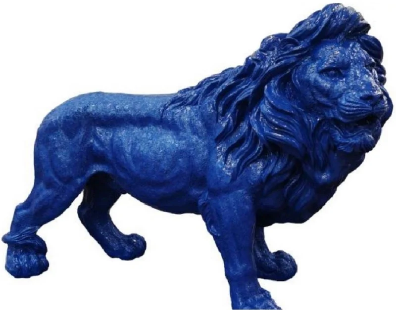 Casa Padrino Luxus Deko Skulptur Löwe Blau 100 x H. 68 cm - Große Deko Figur - XXL Deko Skulptur - XXL Deko Figur - XXL Tierfigur - Wohnzimmer Deko - Garten Deko - Deko XXL Figuren