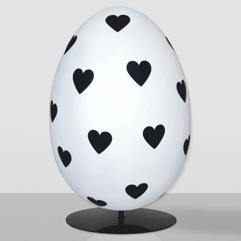 Casa Padrino XXL Deko Osterei mit Ständer Weiß / Schwarz H. 160 cm - Oster Dekoaration