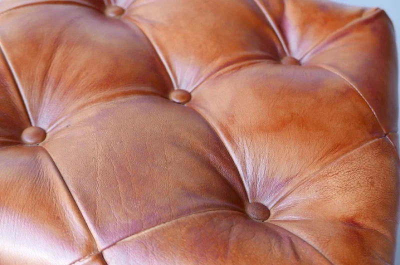Casa Padrino Luxus Chesterfield Leder Hocker 40 x 40 x H. 45 cm - Verschiedene Farben - Echtleder Fußhocker - Chesterfield Wohnzimmer Möbel