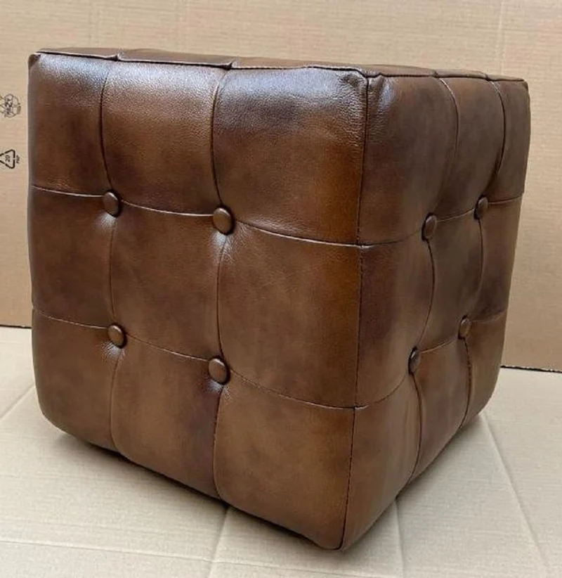 Casa Padrino Luxus Chesterfield Leder Hocker Braun 40 x 40 x H. 40 cm - Echtleder Fußhocker - Echtleder Würfelhocker - Chesterfield Wohnzimmer - Echtleder Möbel - Luxus Möbel