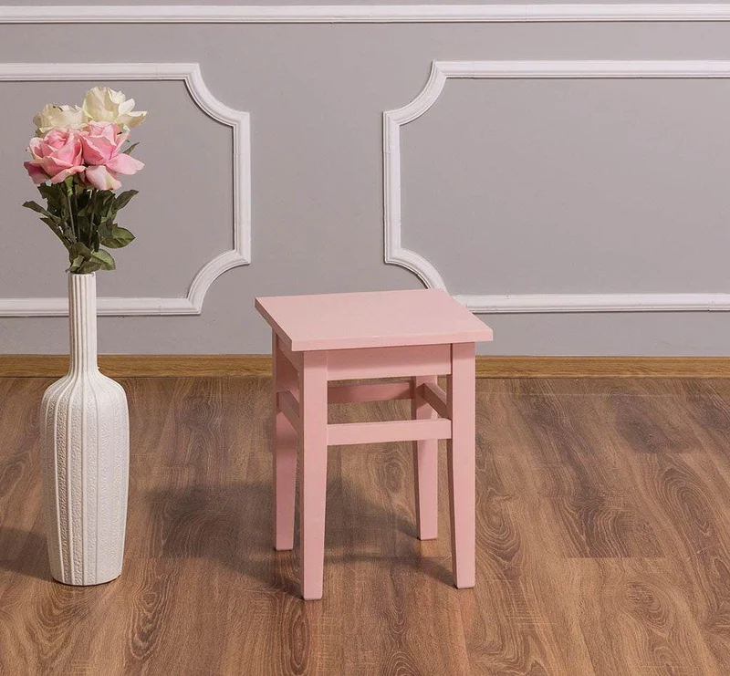 Hocker aus Massivholz in verschiedenen Farben