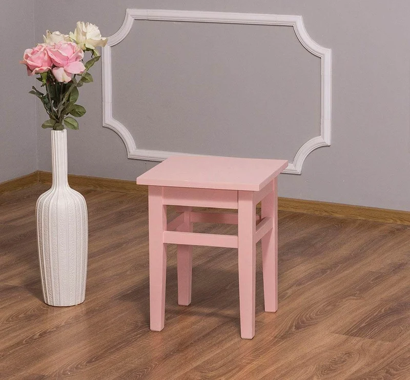 Hocker aus Massivholz in verschiedenen Farben
