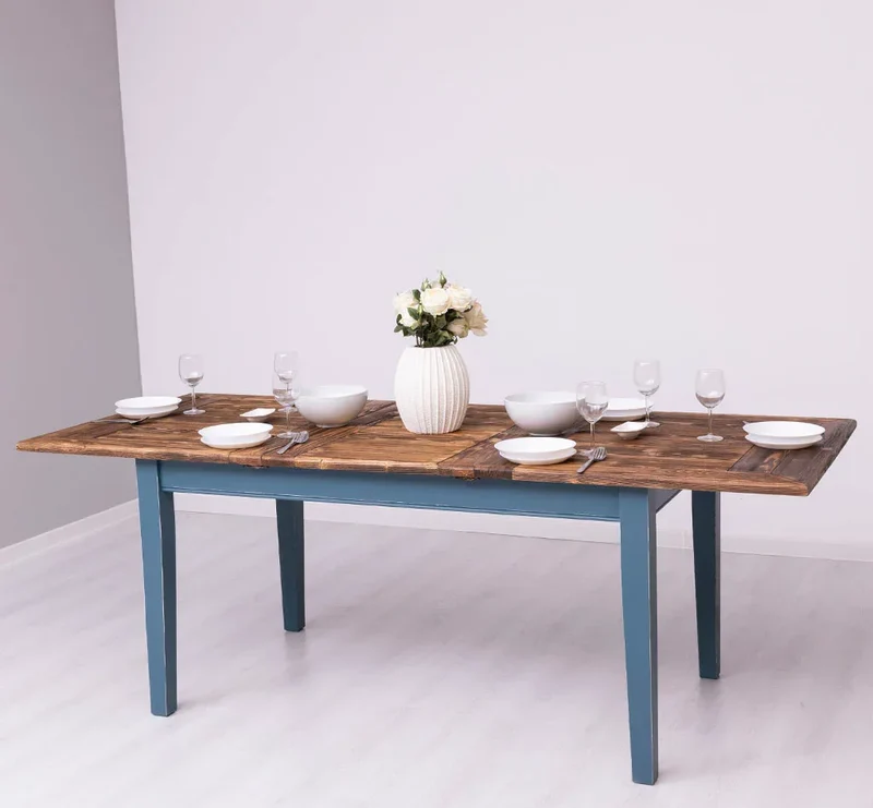 Ausziehbarer Esstisch aus Massivholz im Landhausstil - 160 /220