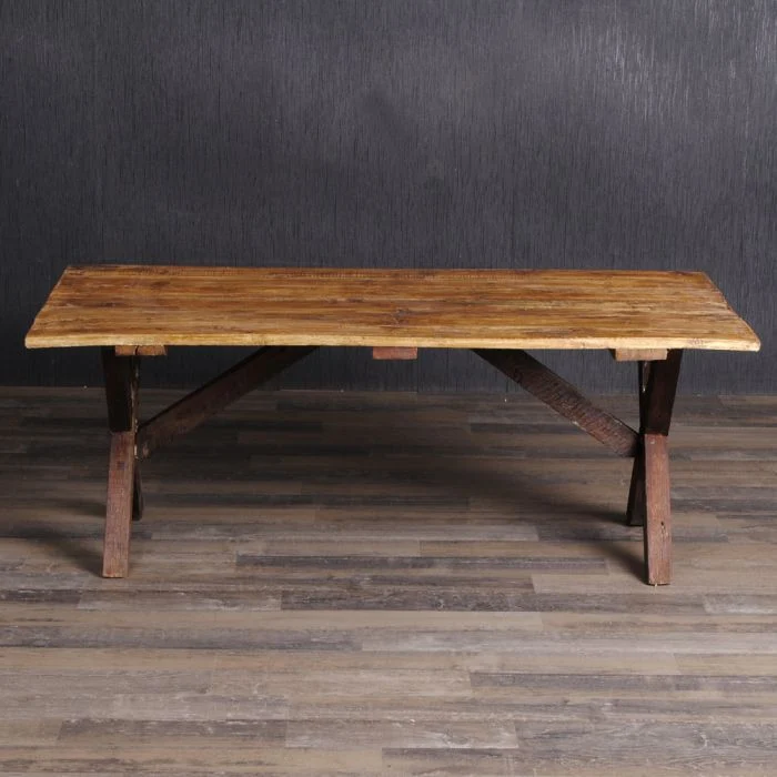Individueller Couchtisch PAKS 120cm Massivholz Handarbeit