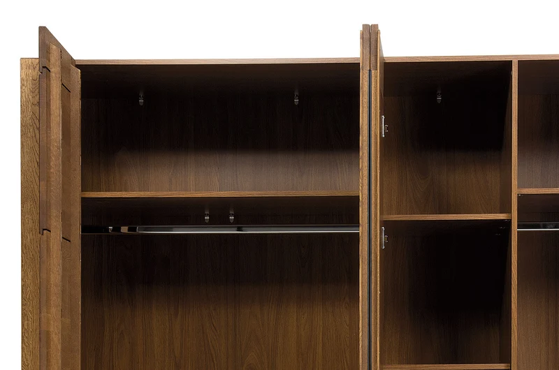 Schrank aus rustikalem Eichenholz VELVET 77 | LoftStory