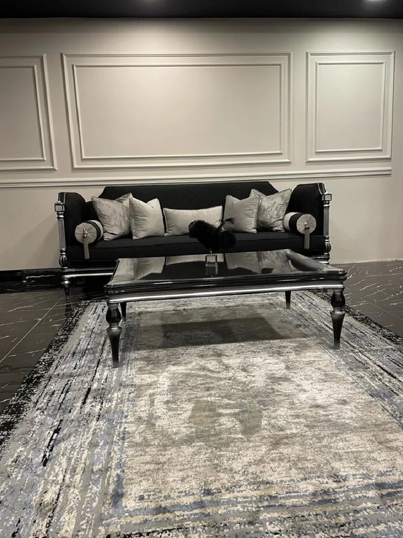 Casa Padrino Luxus Barock Sofa Schwarz / Silber - Handgefertigtes Wohnzimmer Sofa im Barockstil - Barock Wohnzimmer Möbel