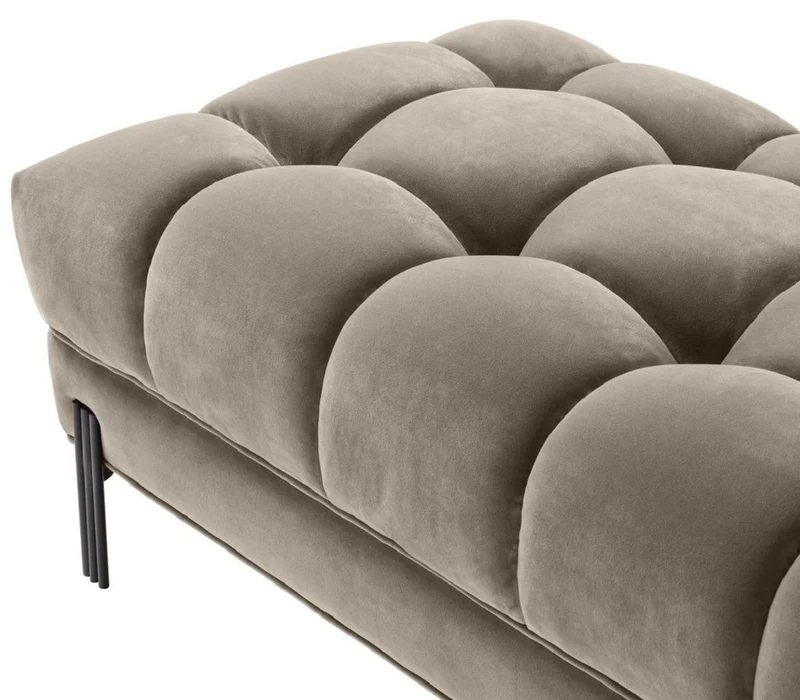 Casa Padrino Luxus Sitzbank Greige / Schwarz 133 x 59 x H. 42 cm - Gepolsterte Samt Bank mit Edelstahl Beinen - Luxus Kollektion