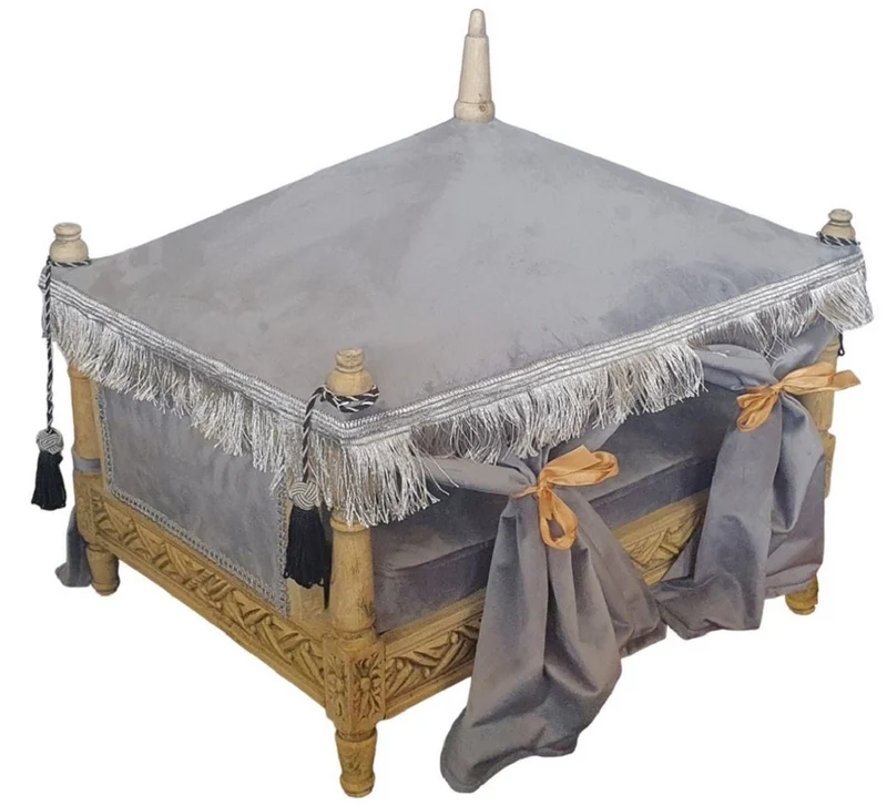 Casa Padrino Barock Hundebett Grau / Naturfarben - Handgefertigtes Antik Stil Hundebett - Prunkvolle Hunde Möbel im Barockstil - Antik Stil Tiermöbel - Barock Tiermöbel